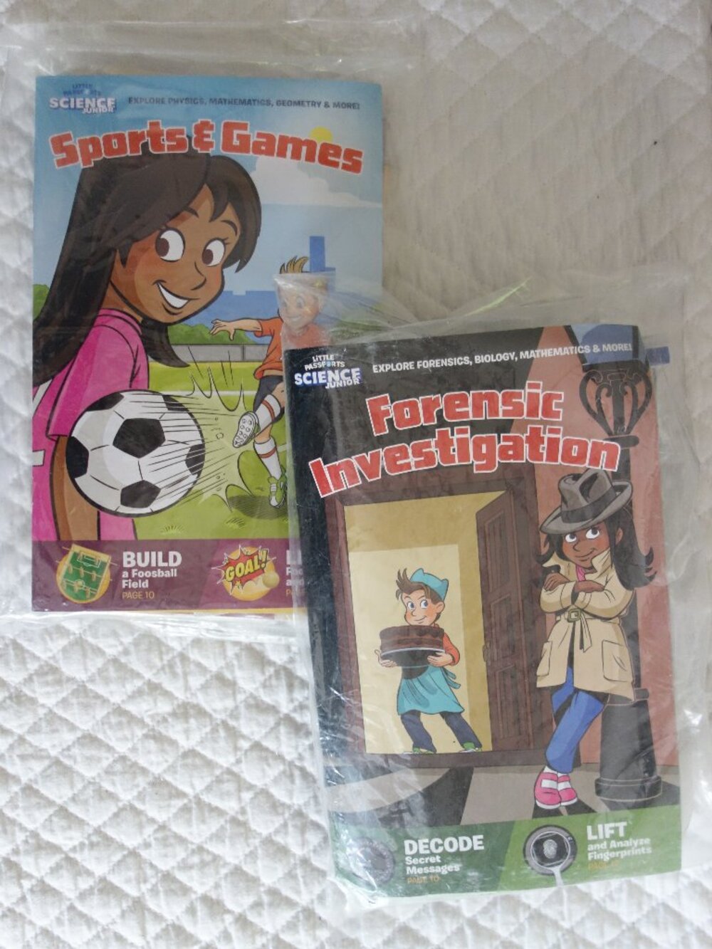 NIP LITTLE PASSPORTS Junior Science Kits Decode Secret Messages_Build a Football